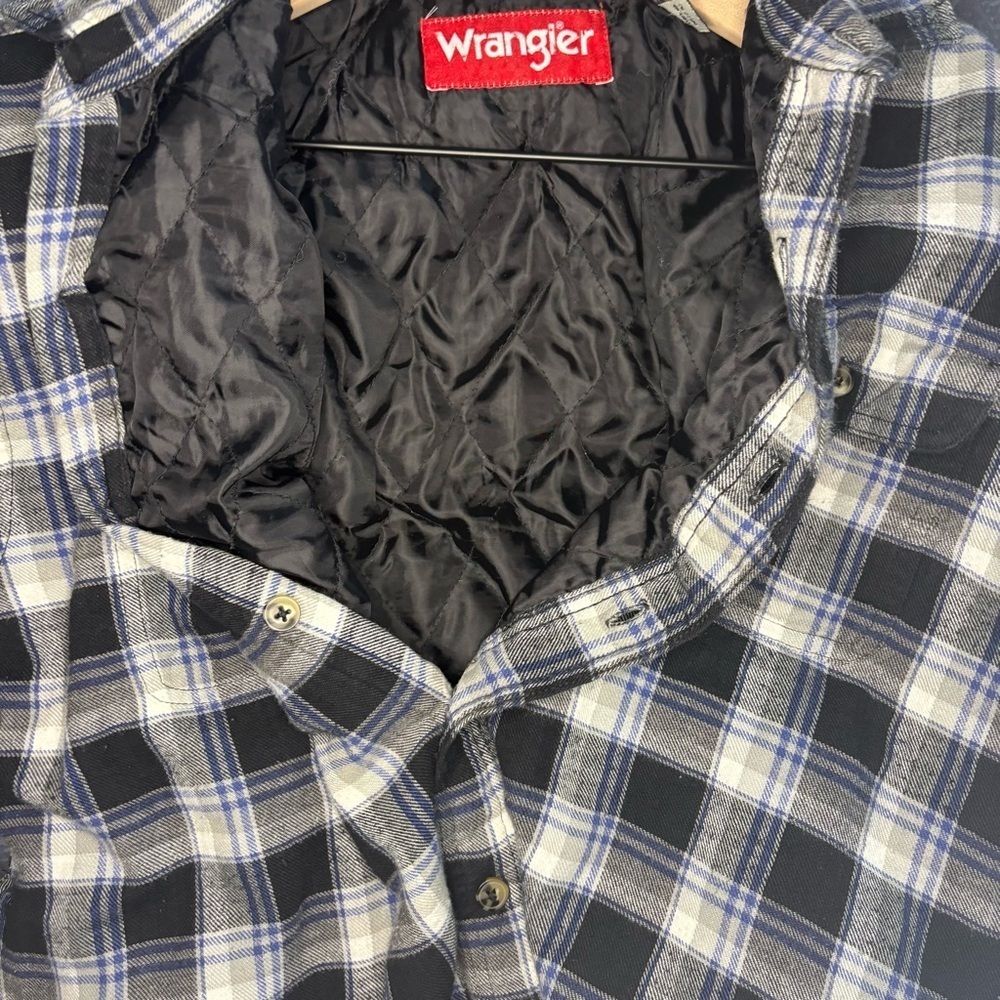 Wrangler Quilted Flannel Shirt Jacket Blue Black Plaid Lined Shacket Medium - Picture 8 of 11